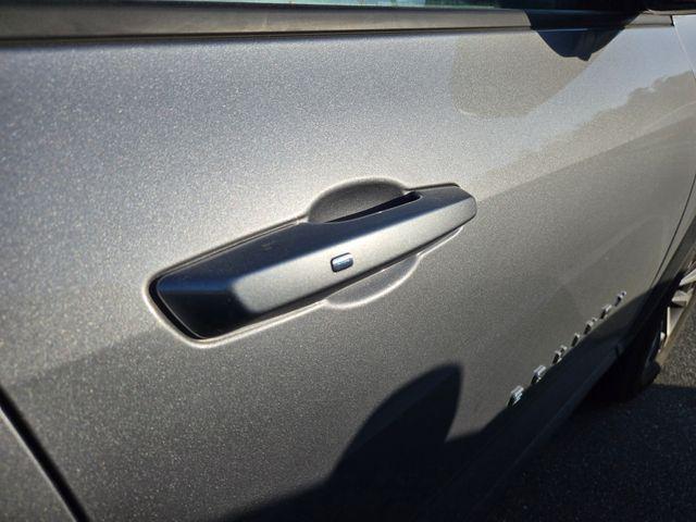 used 2025 Chevrolet Equinox car, priced at $27,888