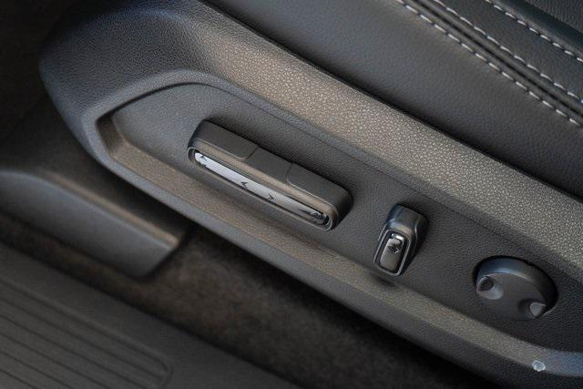 new 2025 Honda Pilot car, priced at $50,895