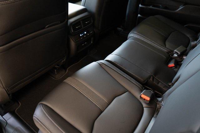 new 2025 Honda Pilot car, priced at $47,050