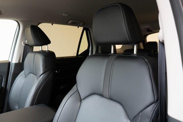 new 2025 Honda Pilot car, priced at $47,050