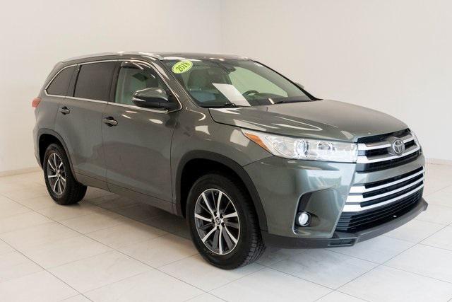 used 2018 Toyota Highlander car, priced at $21,500