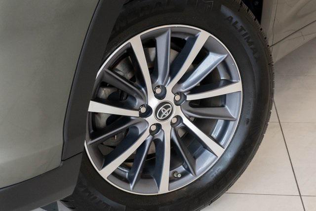 used 2018 Toyota Highlander car, priced at $21,500