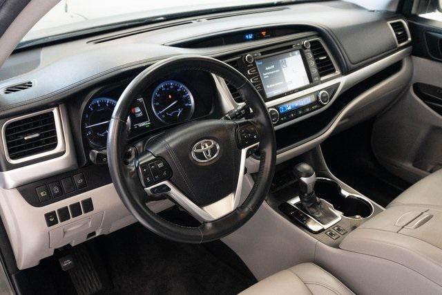 used 2018 Toyota Highlander car, priced at $21,500