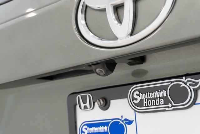 used 2018 Toyota Highlander car, priced at $21,500