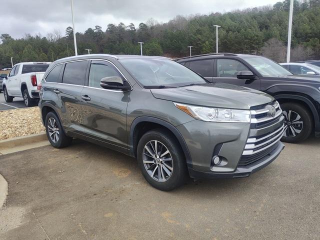 used 2018 Toyota Highlander car, priced at $22,751