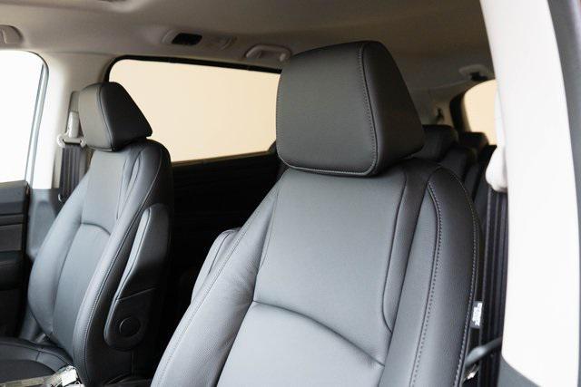 new 2026 Honda Odyssey car, priced at $46,140