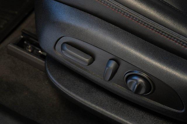 used 2023 Chevrolet Traverse car, priced at $31,995