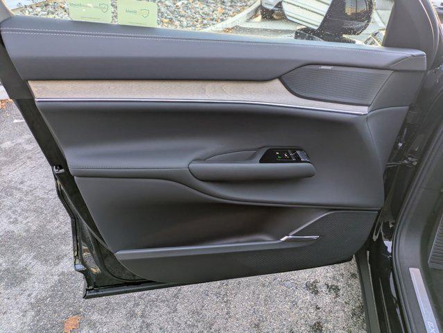 new 2025 Volvo EX90 car, priced at $90,455