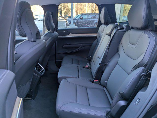 new 2025 Volvo EX90 car, priced at $90,455
