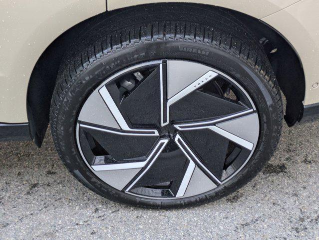 new 2025 Volvo EX90 car, priced at $90,550