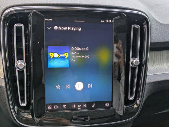 used 2023 Volvo XC40 car, priced at $30,916