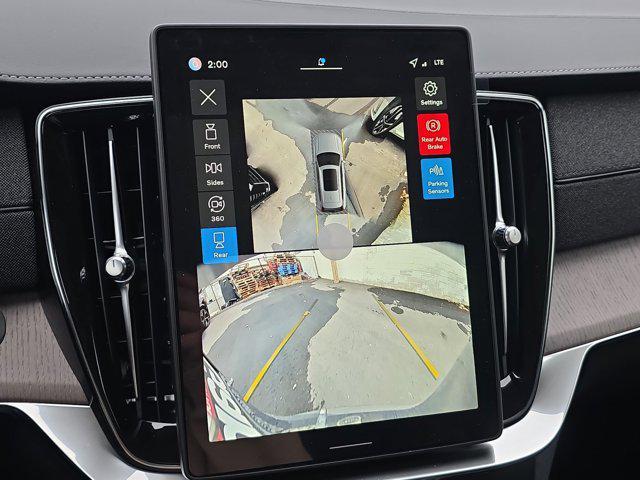 new 2026 Volvo XC90 car, priced at $77,105