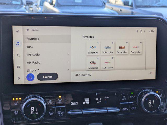 used 2023 Toyota Highlander Hybrid car, priced at $43,082