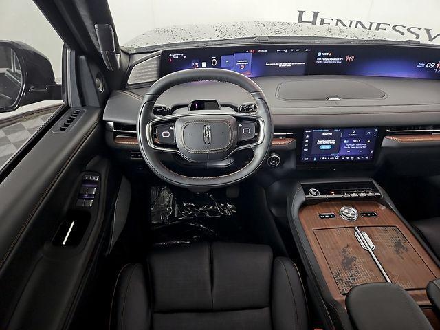 new 2026 Lincoln Navigator car, priced at $115,156