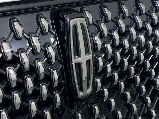 new 2025 Lincoln Aviator car, priced at $83,715