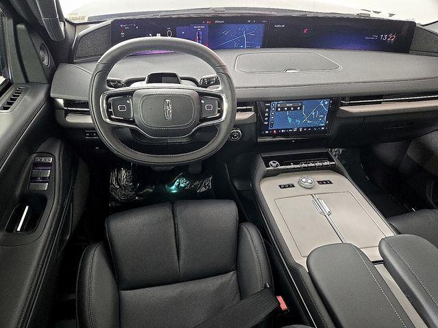new 2025 Lincoln Navigator car, priced at $97,846
