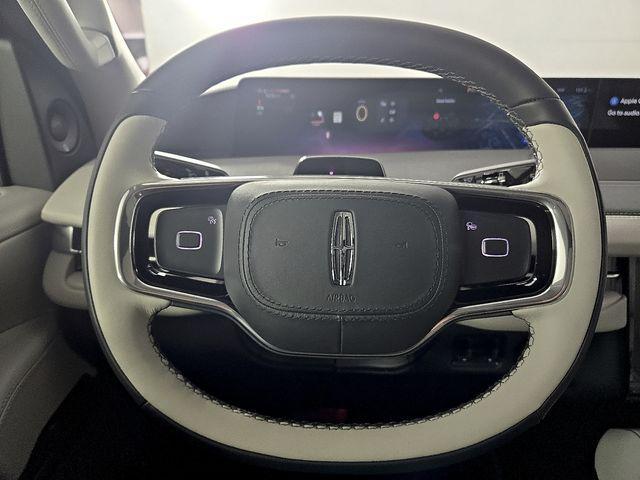 new 2025 Lincoln Navigator car, priced at $100,726