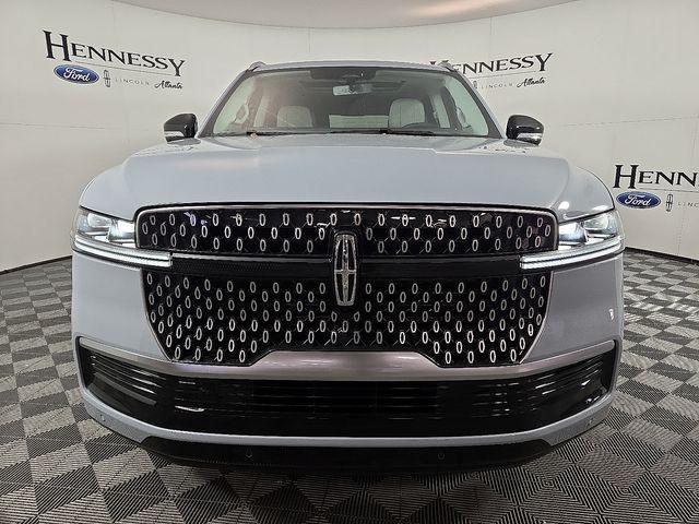 new 2025 Lincoln Navigator car, priced at $100,726