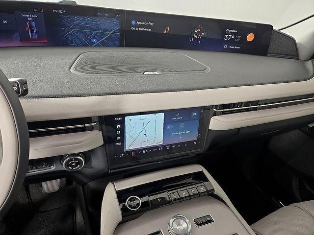 new 2025 Lincoln Navigator car, priced at $100,726