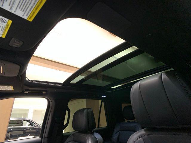 new 2025 Lincoln Navigator car, priced at $101,773