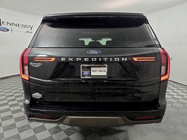 new 2025 Ford Expedition car, priced at $85,340