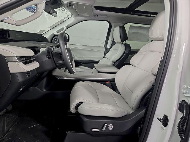 new 2026 Lincoln Navigator car, priced at $99,890