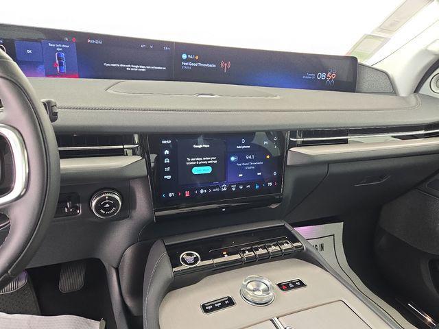 new 2025 Lincoln Navigator car, priced at $101,053