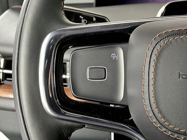 new 2025 Lincoln Navigator car, priced at $115,240