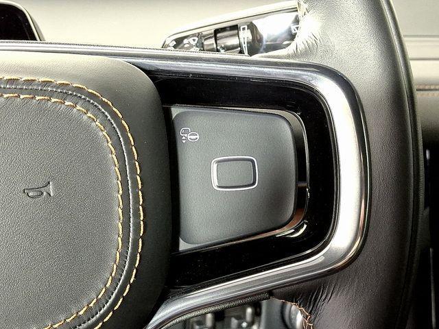 new 2025 Lincoln Navigator car, priced at $115,240