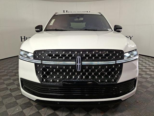 new 2025 Lincoln Navigator car, priced at $115,240