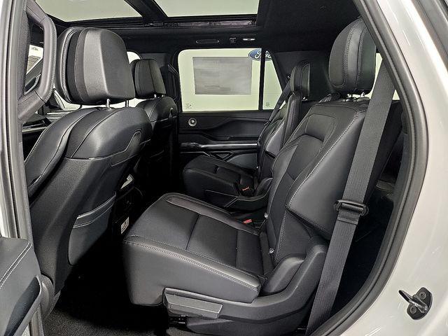 new 2026 Lincoln Navigator car, priced at $100,345
