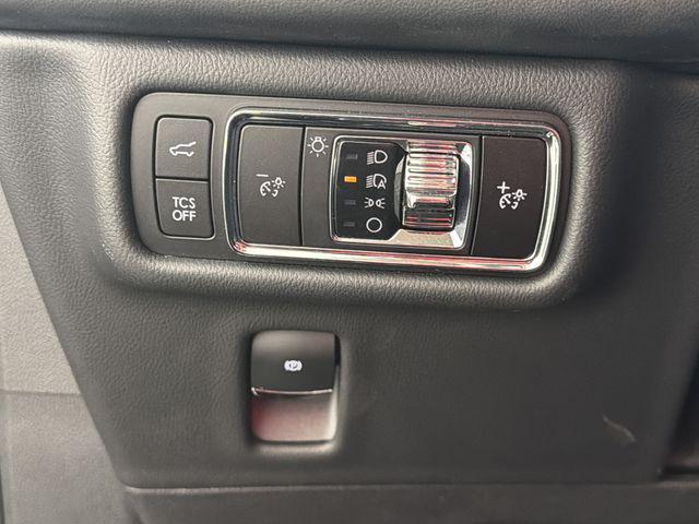 used 2023 Lincoln Nautilus car, priced at $26,983
