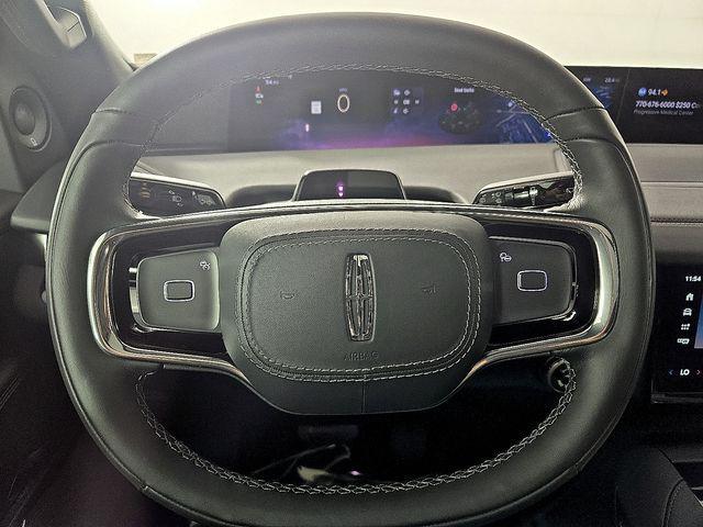 new 2025 Lincoln Navigator car, priced at $98,418