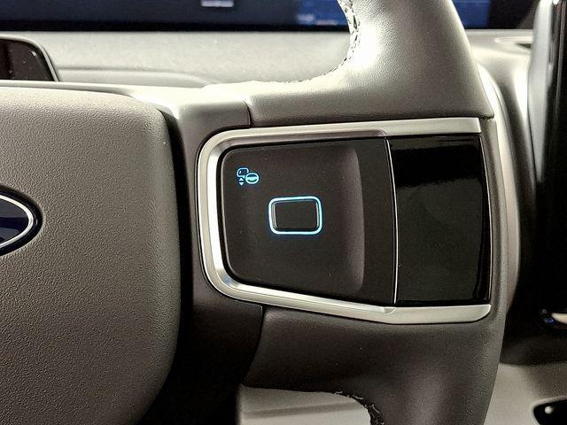 new 2025 Ford Expedition Max car, priced at $70,003