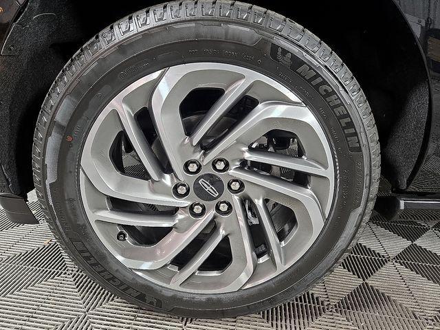 new 2025 Lincoln Navigator car, priced at $101,419