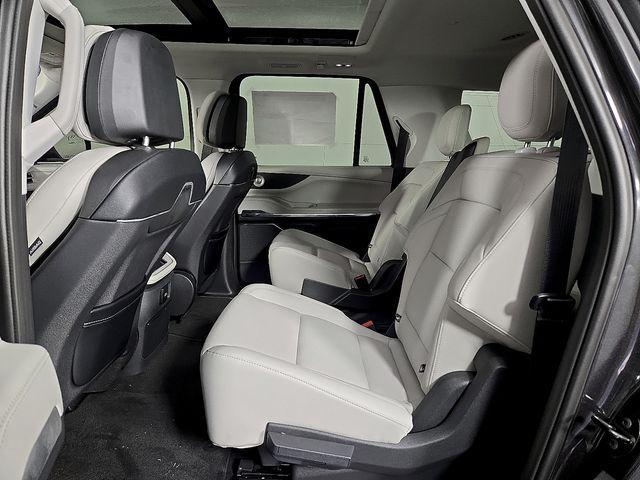 new 2025 Lincoln Navigator car, priced at $98,451