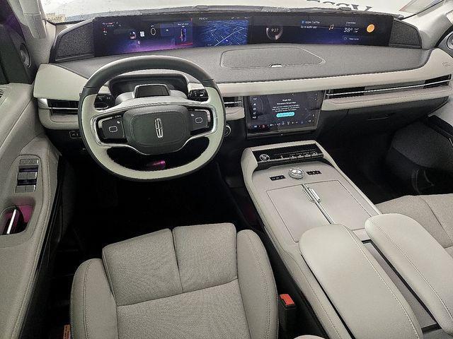 new 2025 Lincoln Navigator car, priced at $98,451