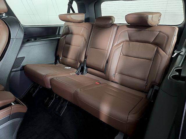 new 2025 Lincoln Navigator car, priced at $94,479