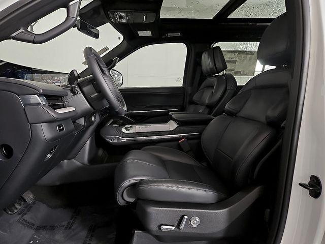 new 2026 Lincoln Navigator car, priced at $102,802