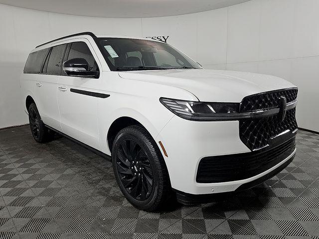 new 2026 Lincoln Navigator car, priced at $102,802