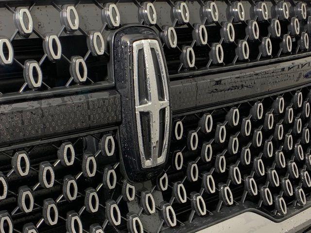 new 2025 Lincoln Navigator car, priced at $97,016