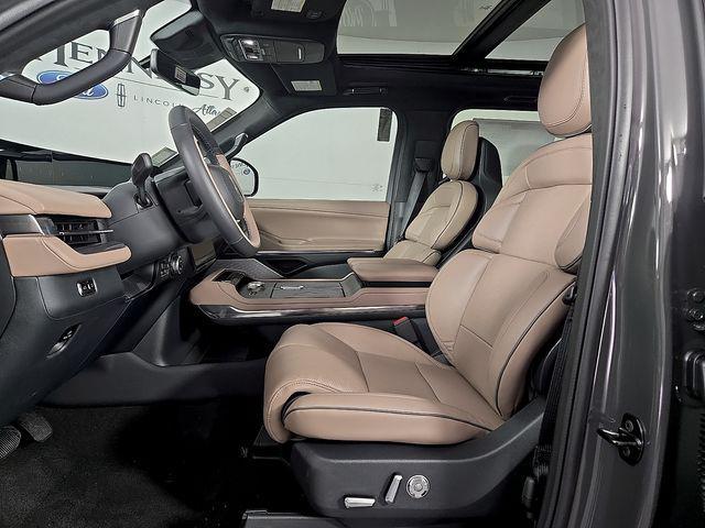 new 2026 Lincoln Navigator car, priced at $125,970