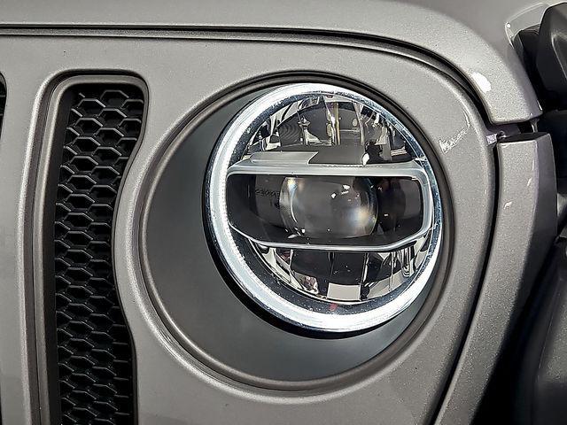 used 2020 Jeep Wrangler Unlimited car, priced at $34,592