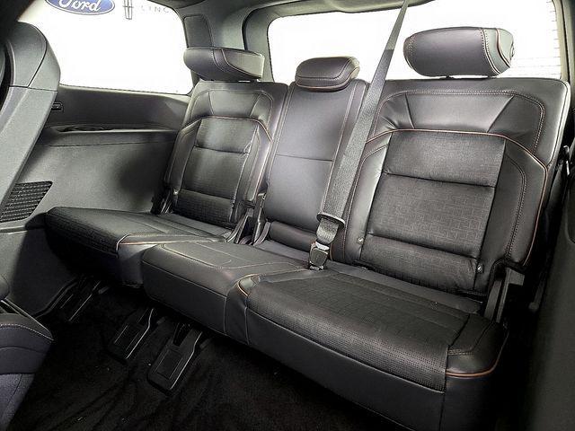 new 2025 Lincoln Navigator car, priced at $111,506