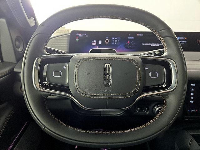 new 2025 Lincoln Navigator car, priced at $111,506