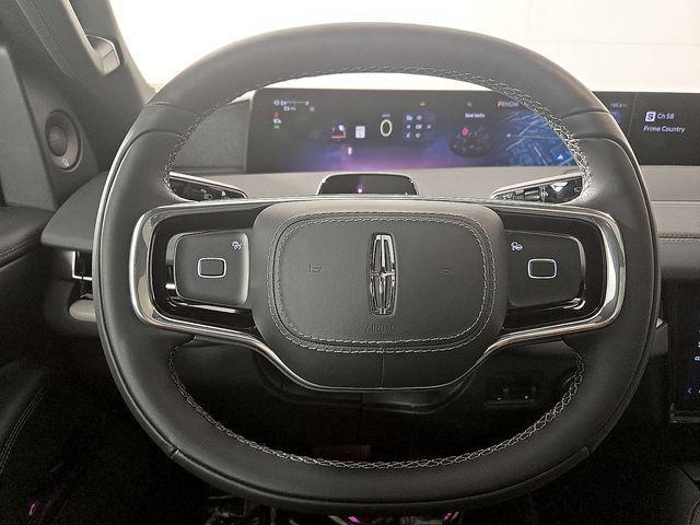 new 2025 Lincoln Navigator car, priced at $98,293