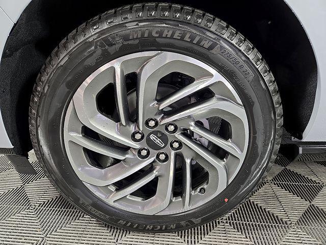new 2025 Lincoln Navigator car, priced at $91,321