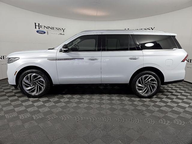 new 2025 Lincoln Navigator car, priced at $91,321