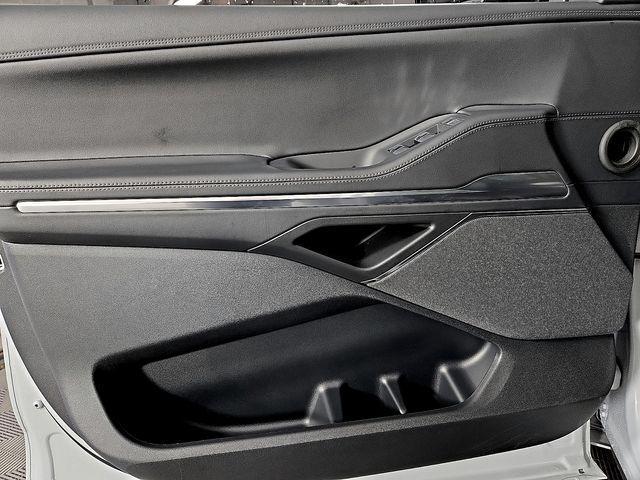 new 2025 Lincoln Navigator car, priced at $91,321