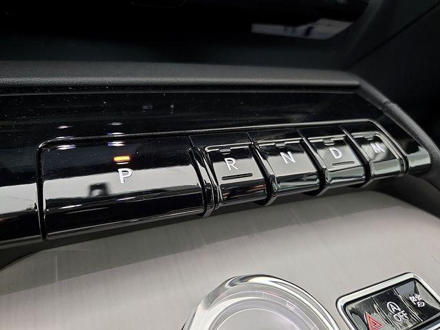 new 2025 Lincoln Navigator car, priced at $91,321